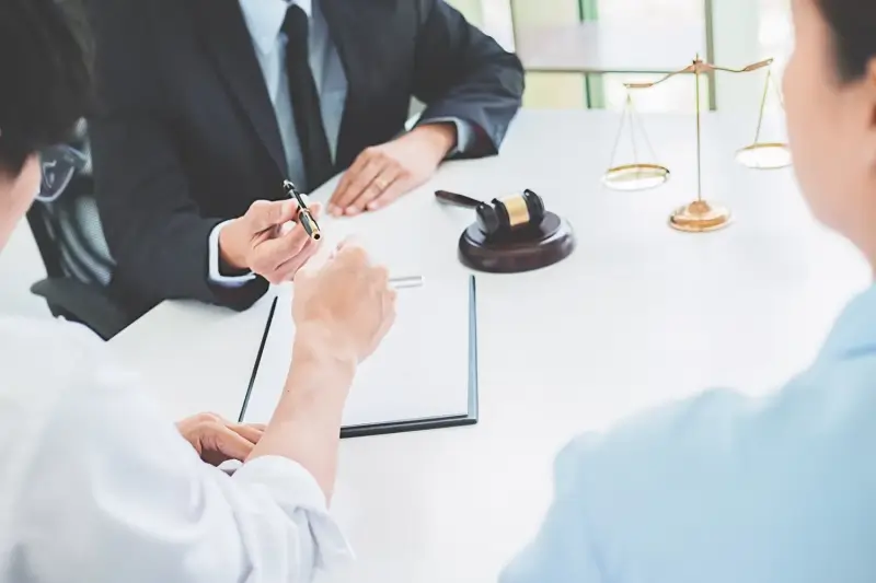 Jak ustalić prawo własności nieruchomości?